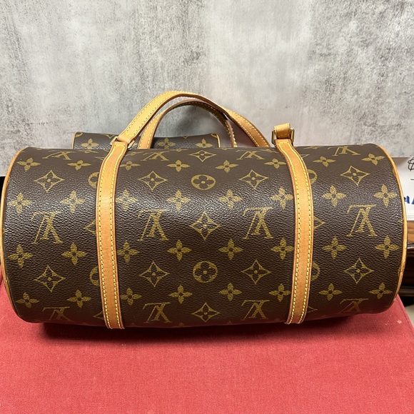 EUC Louis Vuitton 1993 Papillon Cylinder Bag with Small Cylinder Coin Bag - Picture 10 of 15